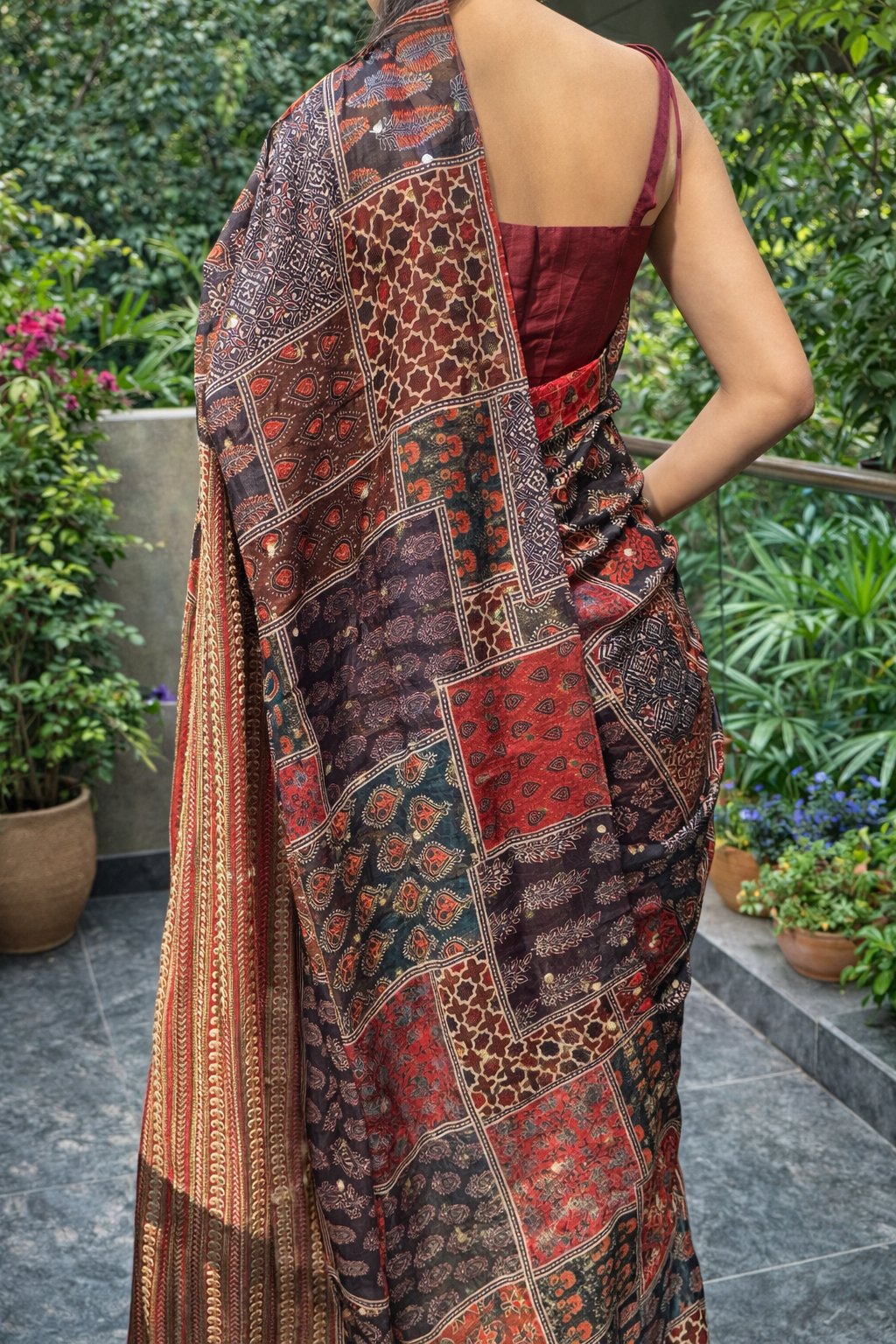 ready to wear one minute saree printed golden border broad border